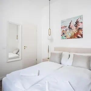  Apartment E13 - Grand Boulevard Heritage - Location By Bqa Ungarn